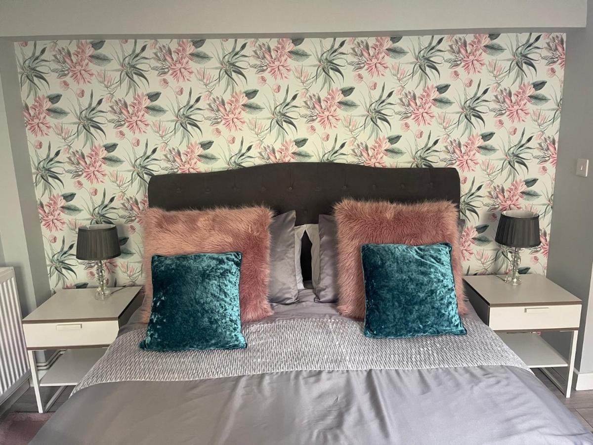 Apartment Entire 2 Bed Flat With Garden, Located Near Beach Brighton