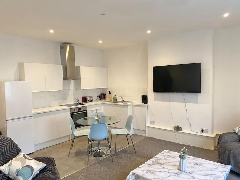 *large 1 Bedroom Flat Brighton/hove*