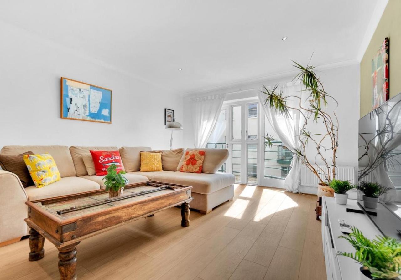 Golden Sunset House With Free Parking By My Getaways *