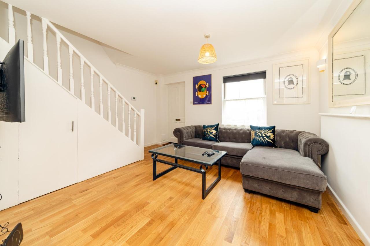 Flash Sale Free Parking I Next To I 2 Bedroom Mews House *
