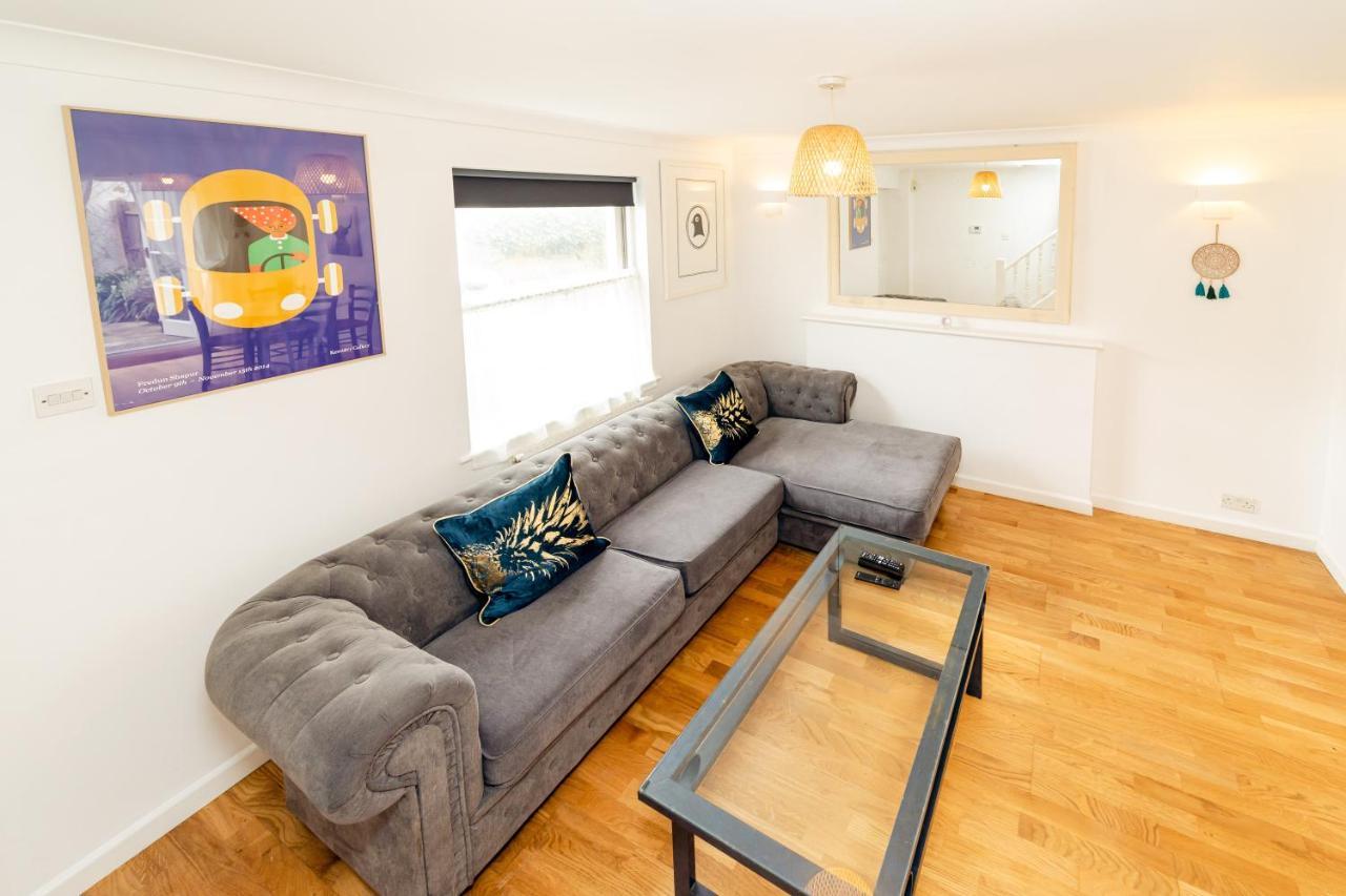 Holiday home Flash Sale Free Parking I Next To I 2 Bedroom Mews House *