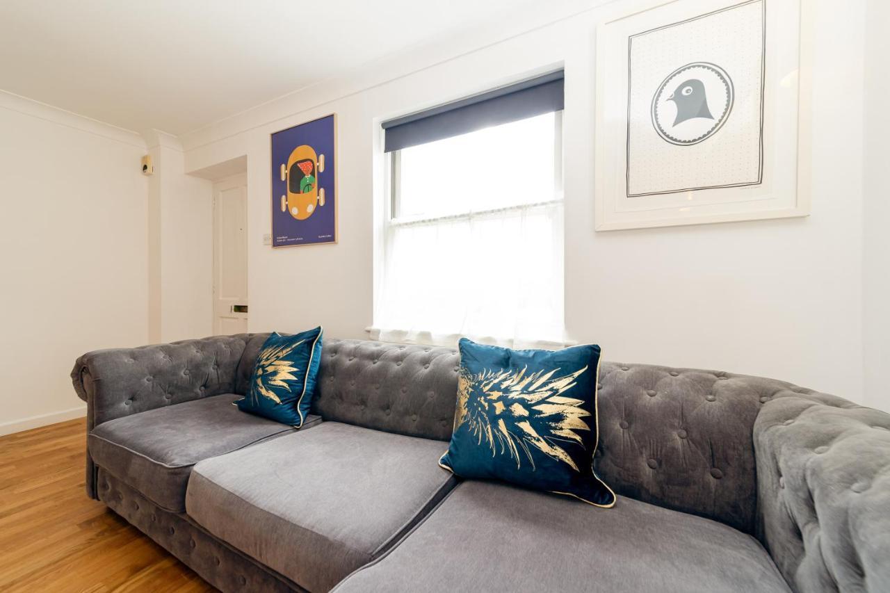 Flash Sale Free Parking I Next To I 2 Bedroom Mews House Holiday home *