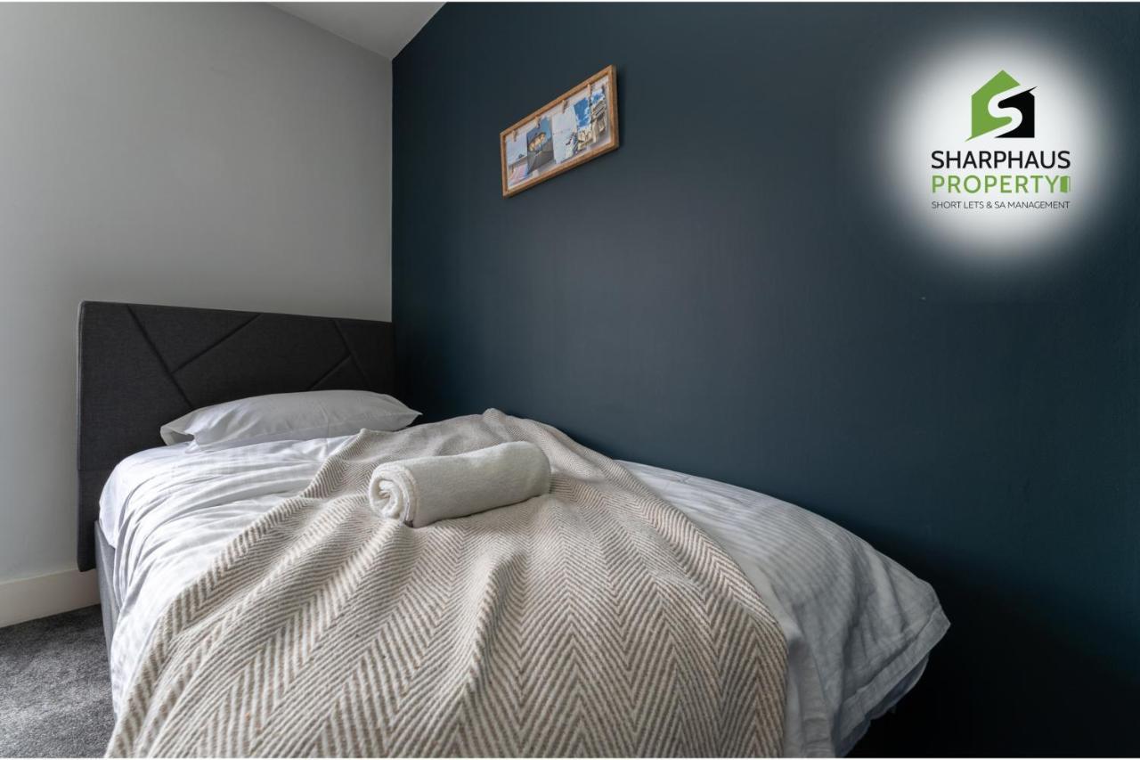 Apartment Spacious 3-bed With Breathtaking Pavilion Views By Sharphaus Short Lets & Serviced Management *