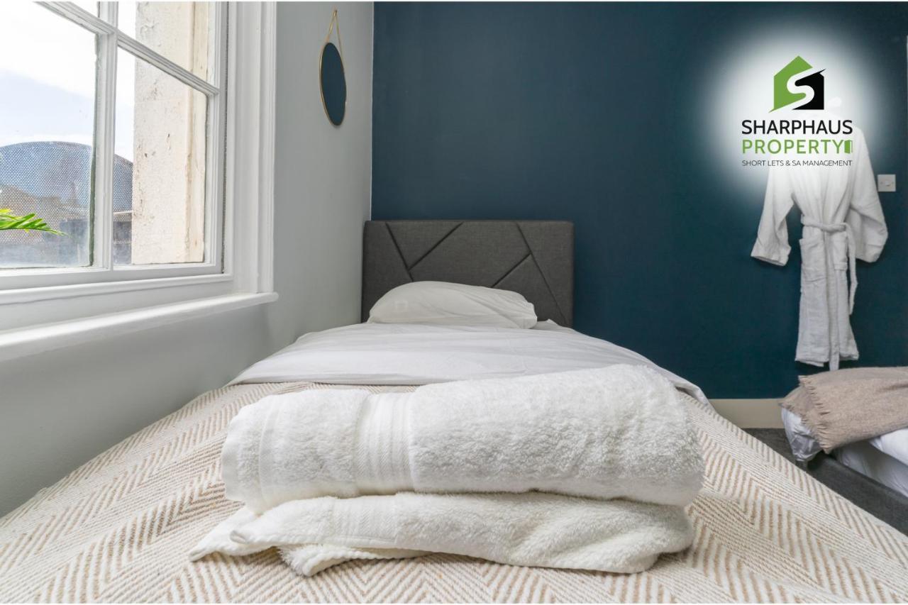 Spacious 3-bed With Breathtaking Pavilion Views By Sharphaus Short Lets & Serviced Management Brighton