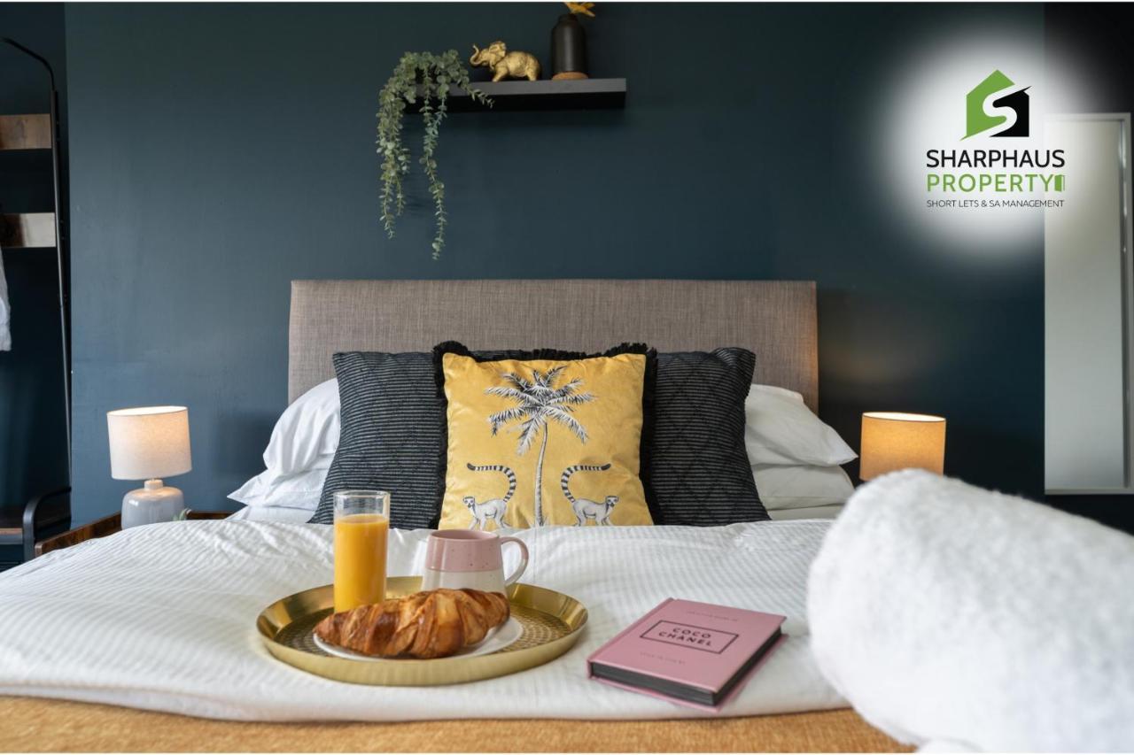 Spacious 3-bed With Breathtaking Pavilion Views By Sharphaus Short Lets & Serviced Management Apartment Brighton