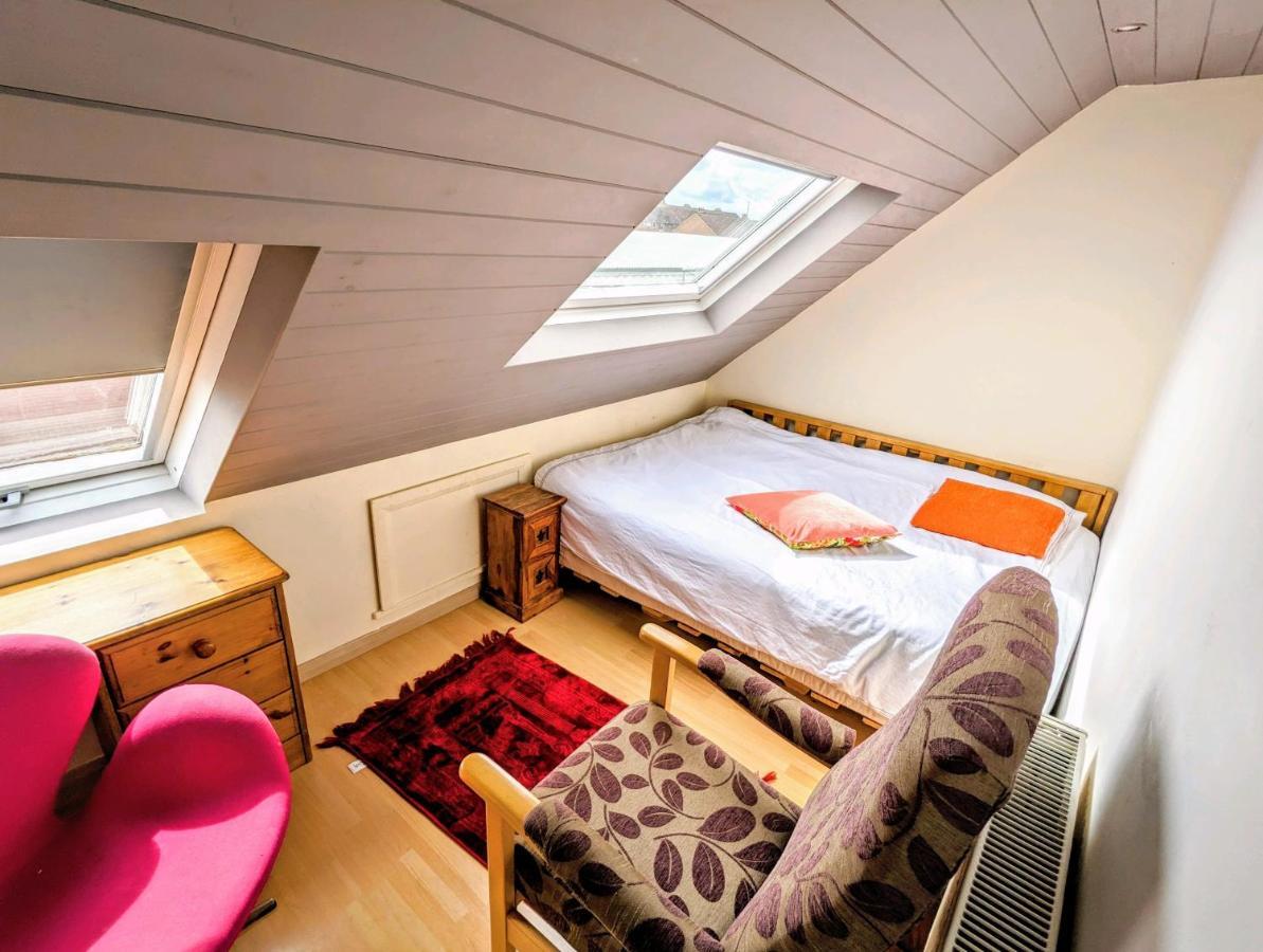 Stunning 4br House With Free Parking - By Innit Brighton