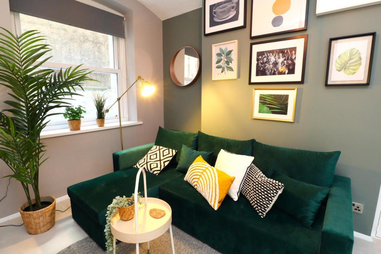 Brighton, Bn1, Short And Long Let, 3 Sleeps, 6 Mins Walk From Train Station
