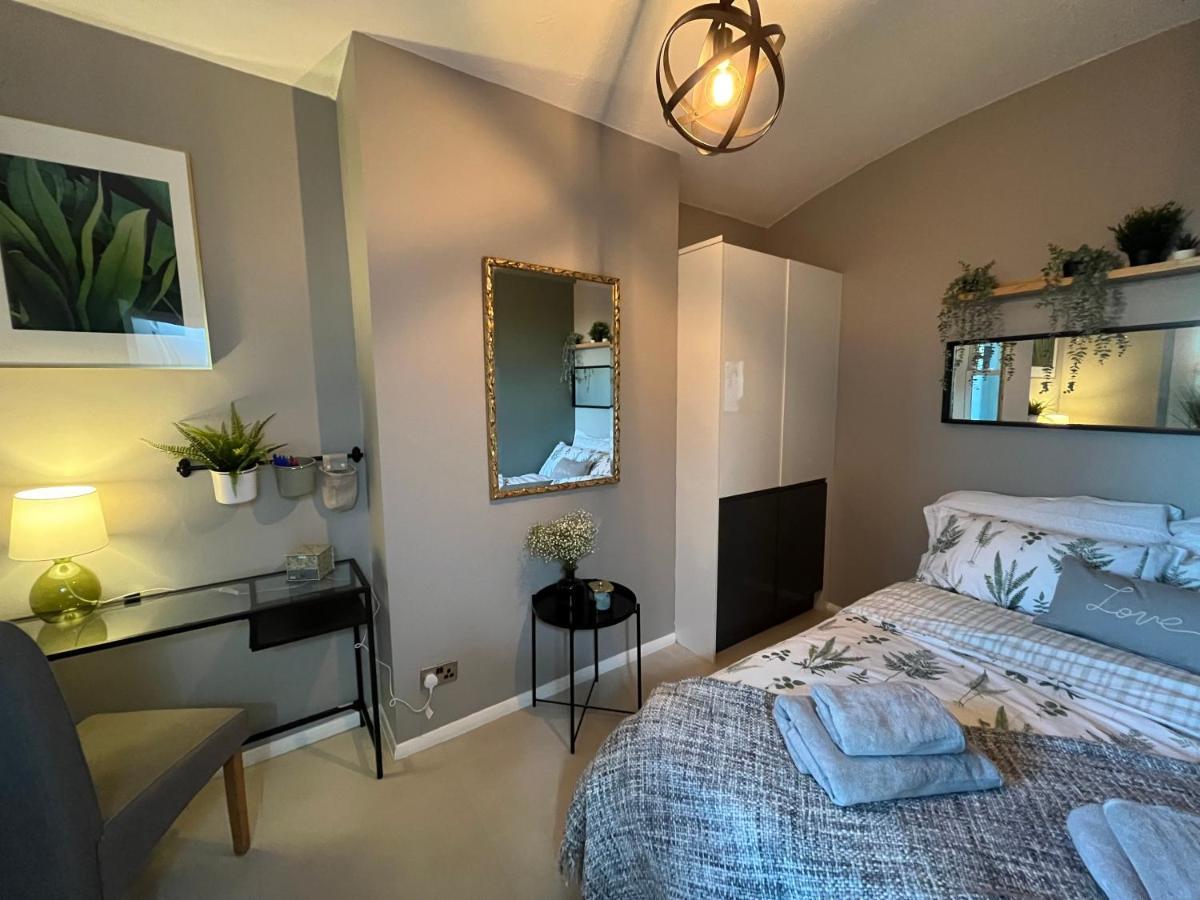 Apartment Brighton, Bn1, Short And Long Let, 3 Sleeps, 6 Mins Walk From Train Station
