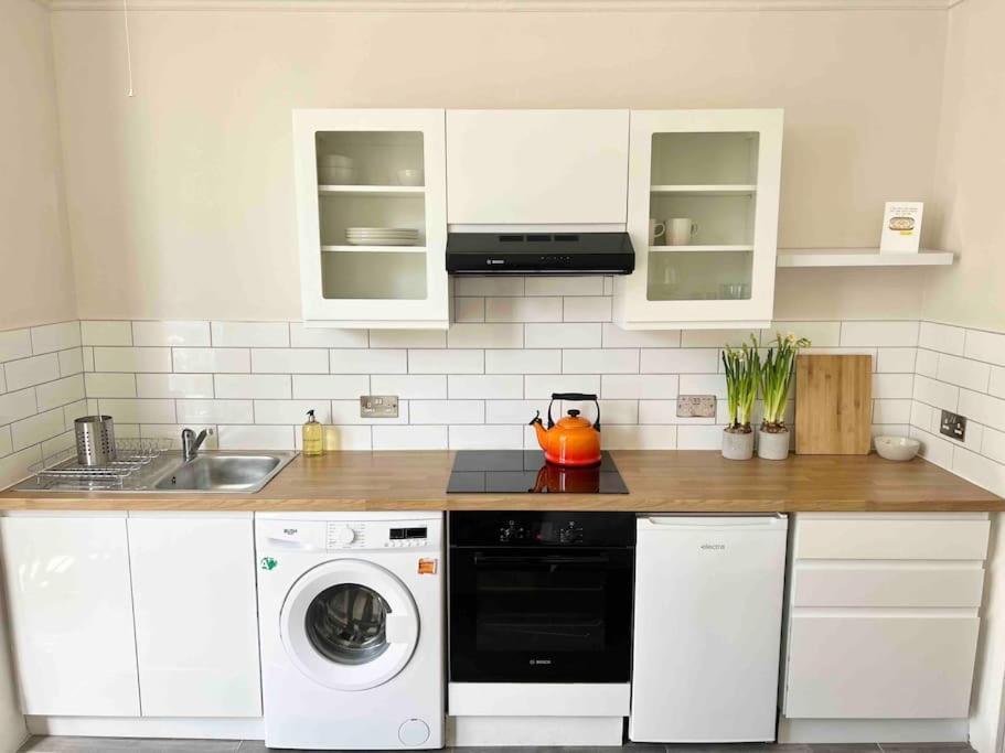 Apartment Bright & Relaxing Studio In &
