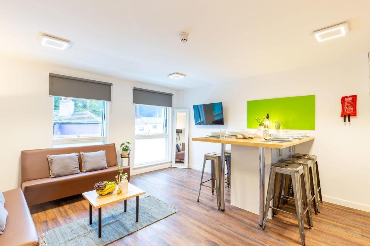 Ensuite Bedrooms With Shared Kitchen At Hollingbury House In *