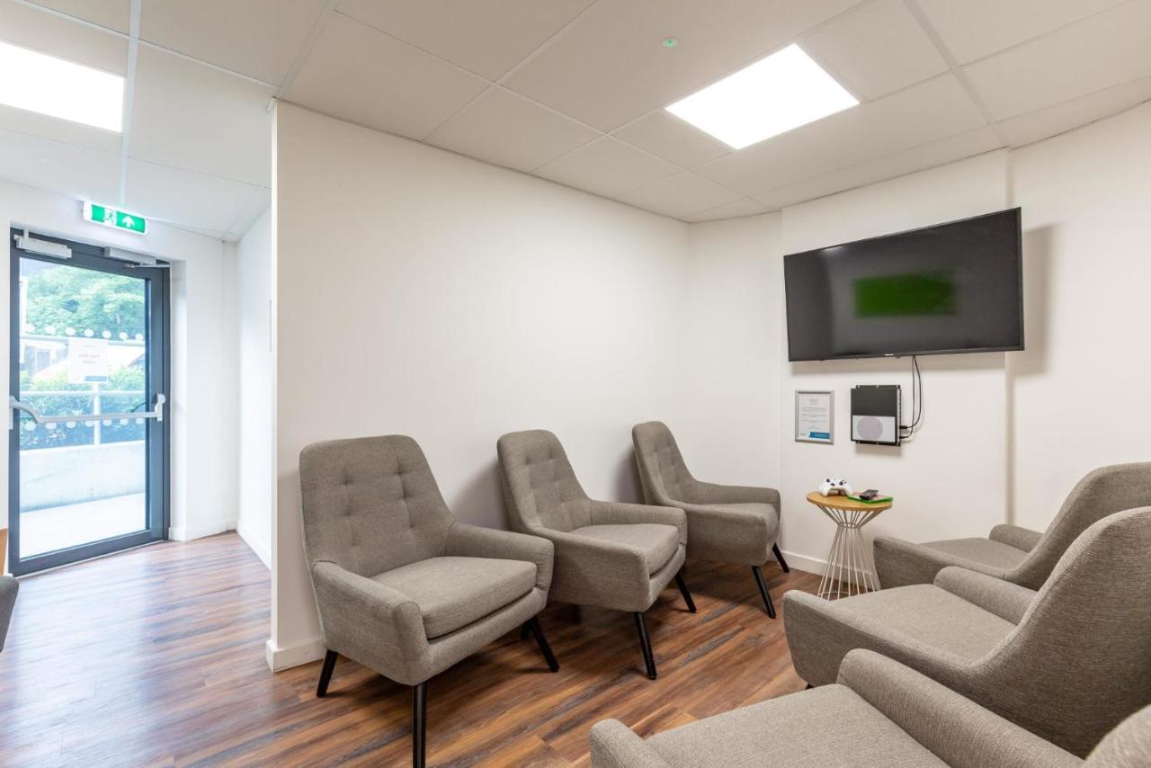Ensuite Bedrooms With Shared Kitchen At Hollingbury House In * Brighton