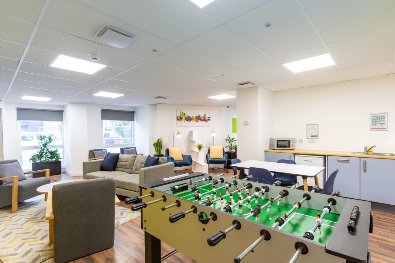 Apartment Ensuite Bedrooms With Shared Kitchen At Hollingbury House In