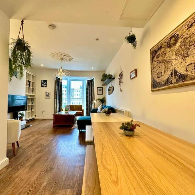 Stylish Coastal In The Centre Of *