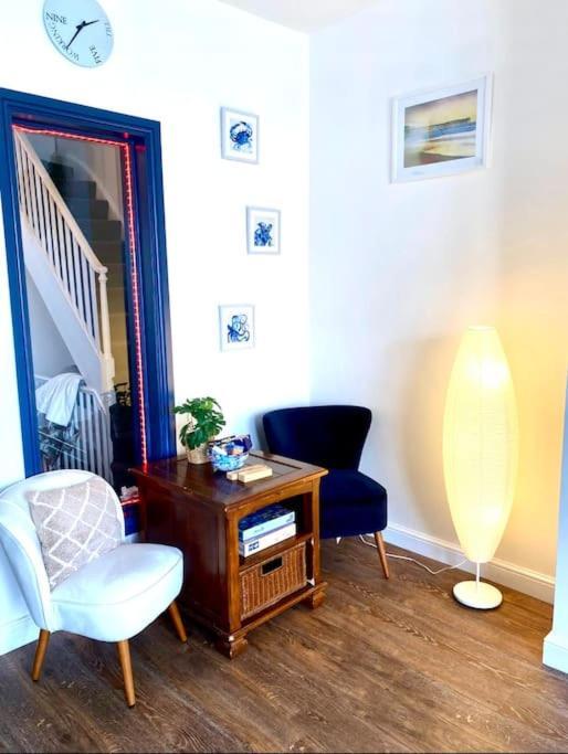 Stylish Coastal In The Centre Of *