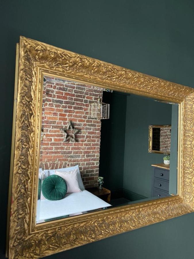 Salt Life One Bedroom * Brighton