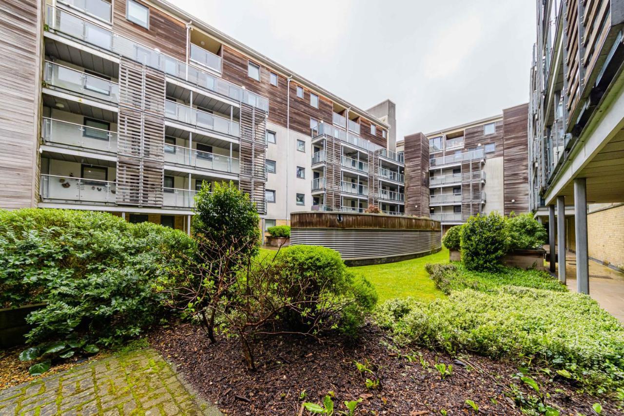 Moments Away From Station Sleep 6 Apartment Brighton