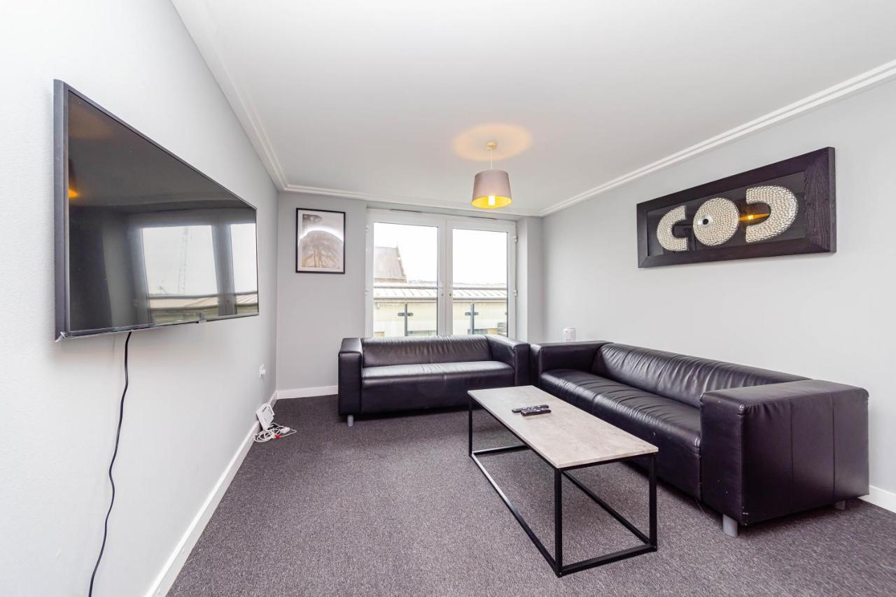 Apartment Moments Away From Station Sleep 6 Brighton