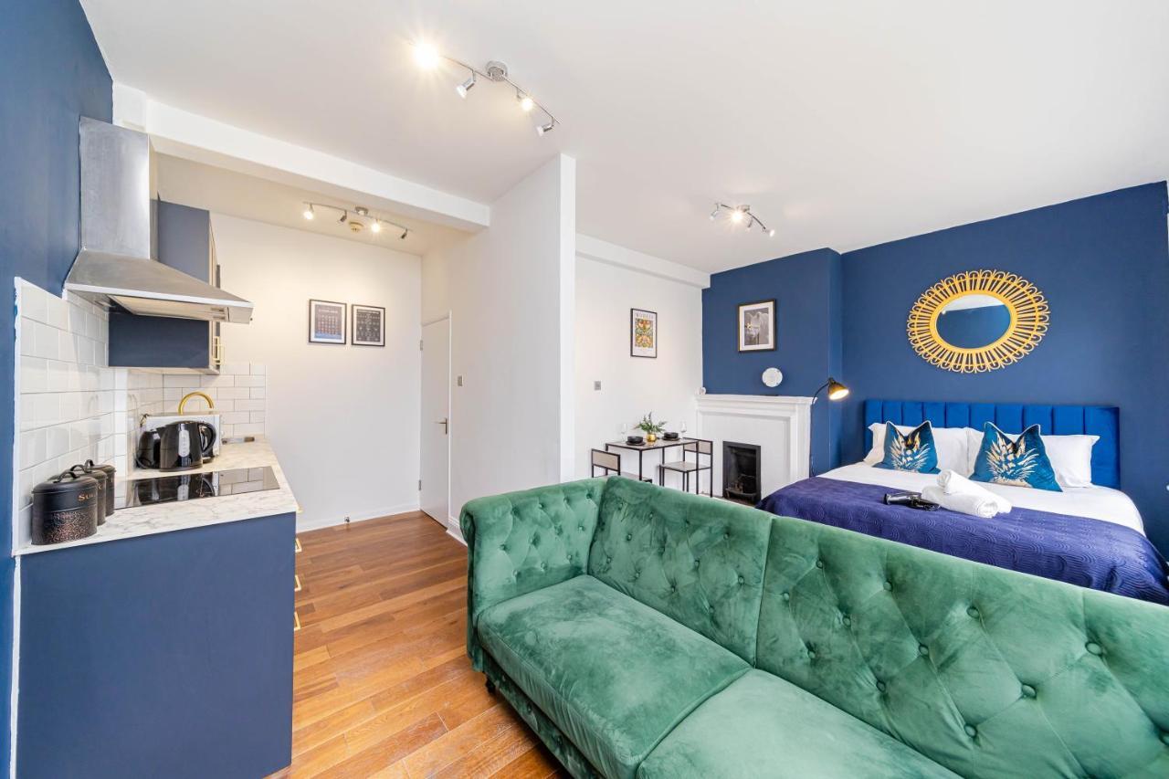 Super Central Studio I Next To Beach & Shopping Centre I King Size Bed I Sleep 3 Apartment Brighton