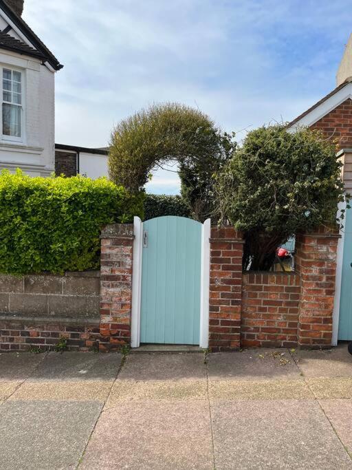 Gorgeous Small House In Holiday home Brighton