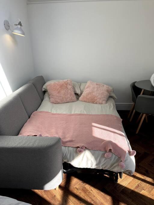 Gorgeous Small House In Holiday home *