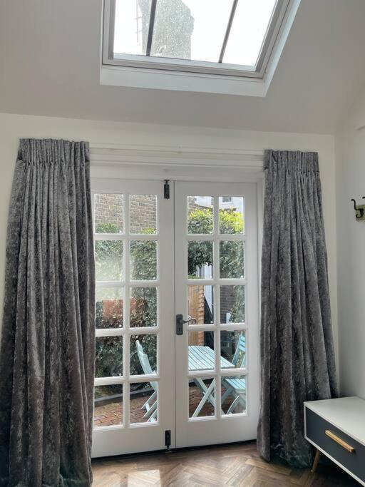 Gorgeous Small House In Holiday home