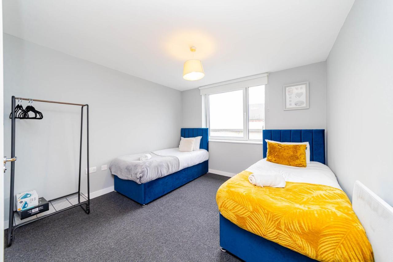 Moments Away From Station Sleep 6 * Brighton