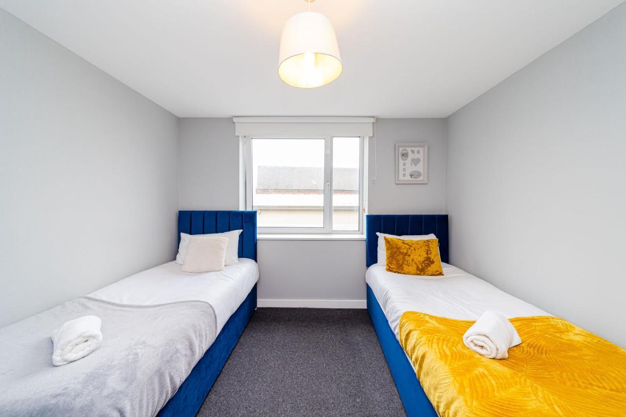 Apartment Moments Away From Station Sleep 6 Brighton