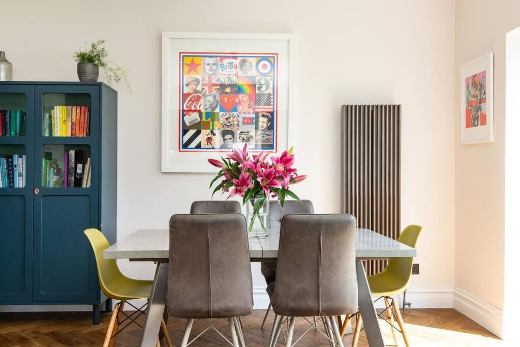 Newly Renovated Victorian House With Free Parking Holiday home *