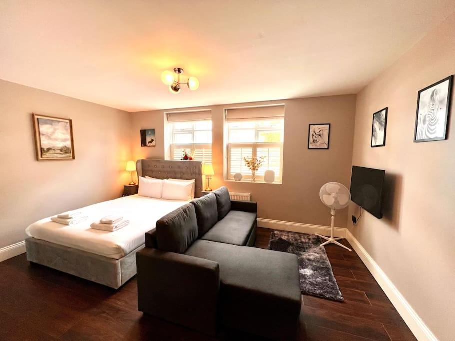 Lovely Studio Close To Station