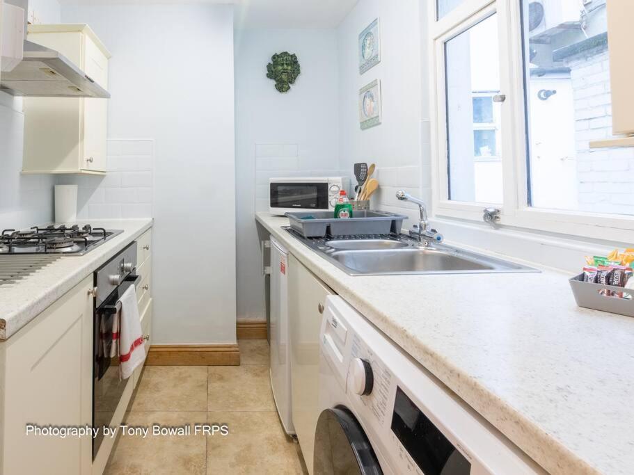 Charming Next To Station Apartment