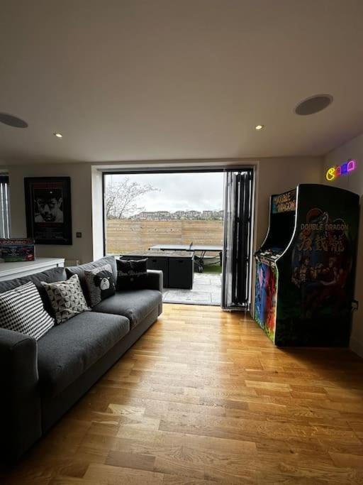 Stunning & Fun 4 Bed In The Heart Of