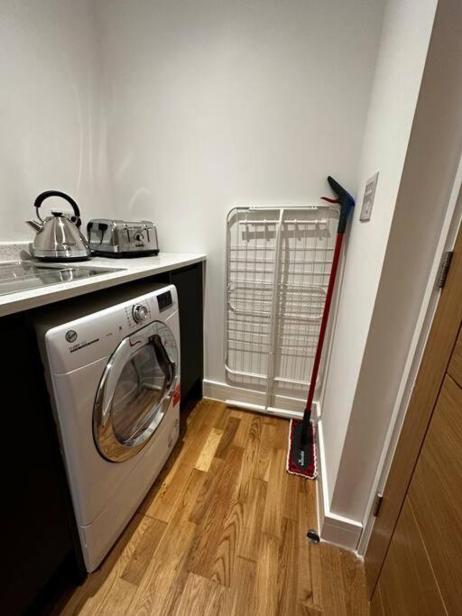 Stunning & Fun 4 Bed In The Heart Of Holiday home