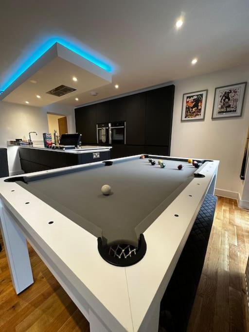 Stunning & Fun 4 Bed In The Heart Of Holiday home