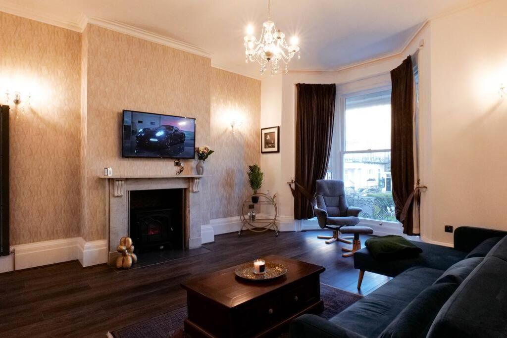 Hyacinth - Luxury Kemptown, Apartment Brighton