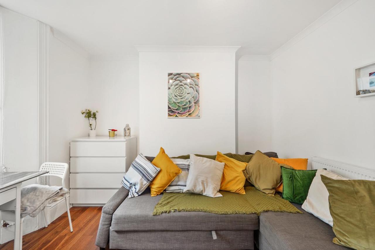 Apartment Modern One Bedroom In *