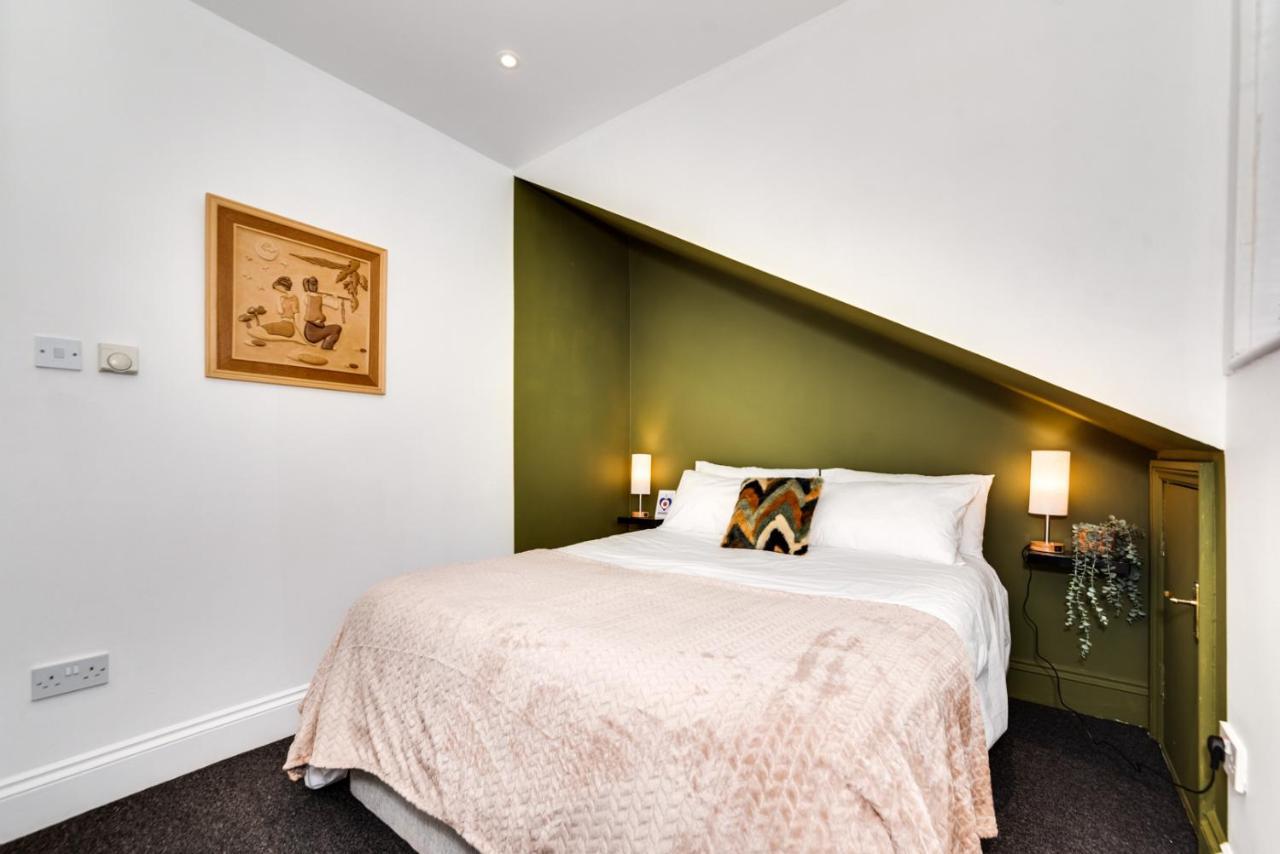 Apartment The Penthouse 3 Minutes To The Beach, Super Comfy Beds, Part Of Burlington-escapes *