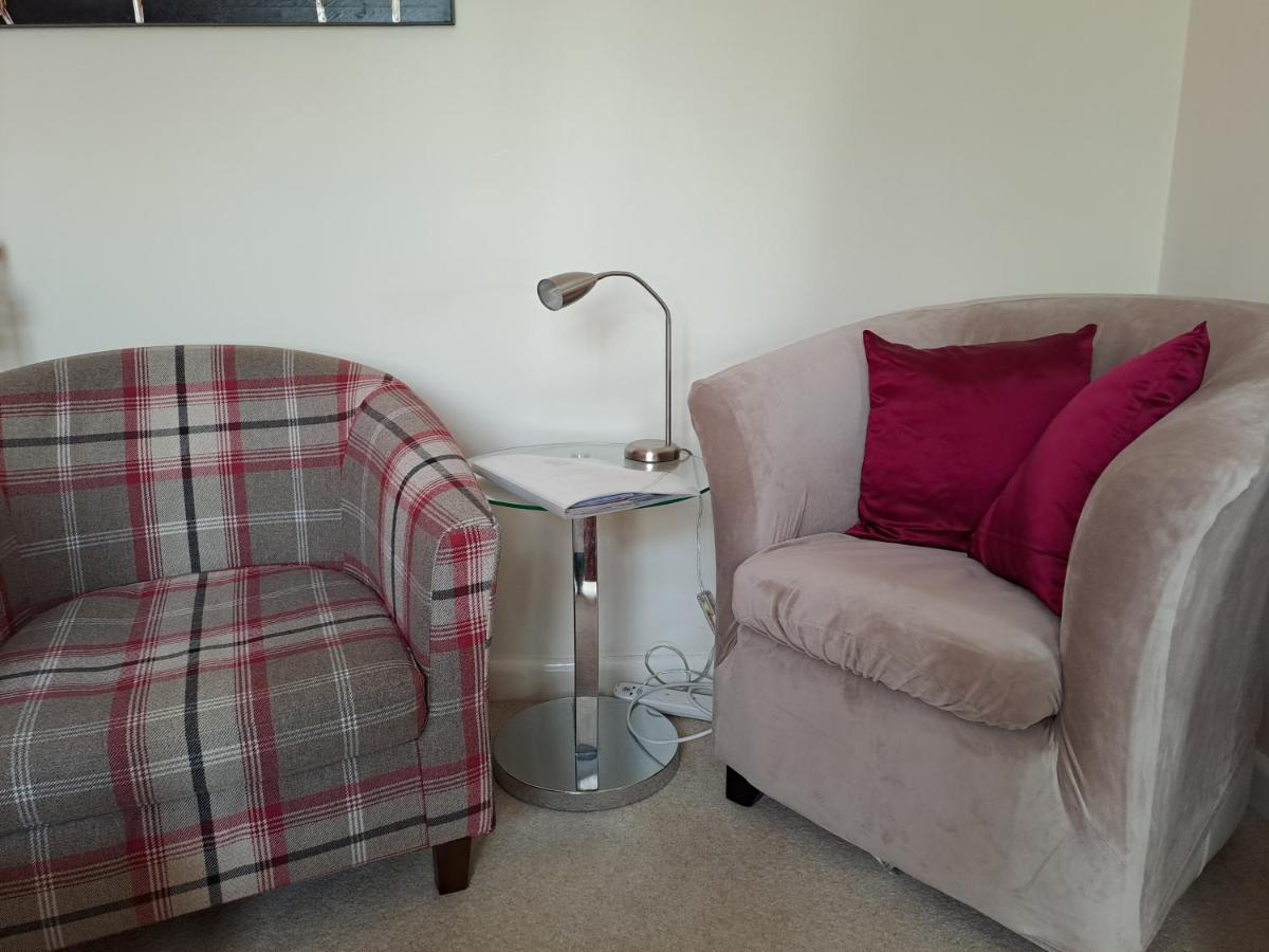 Quiet Comfortable Patcham Studio Free Parking Hallway Shared With Host Apartment