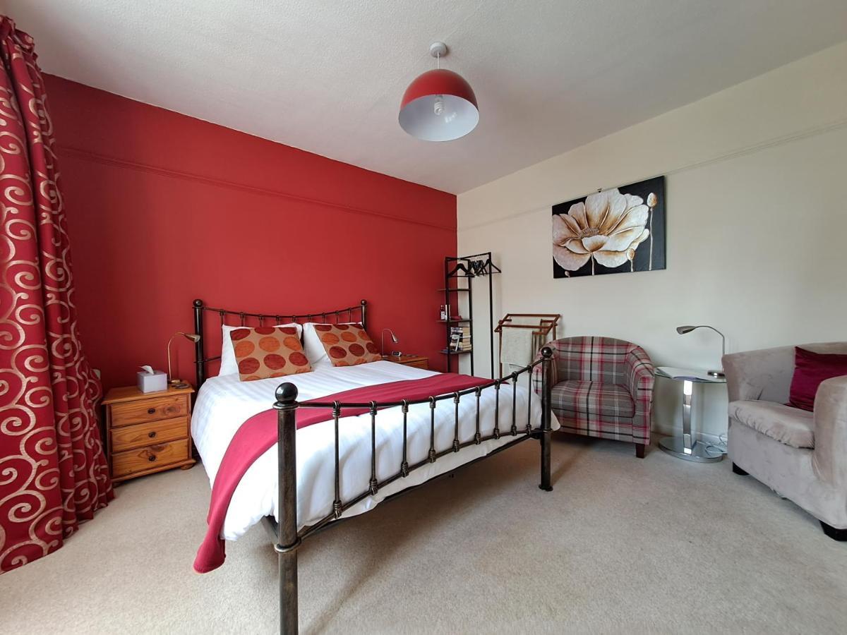 Quiet Comfortable Patcham Studio Free Parking Hallway Shared With Host Apartment
