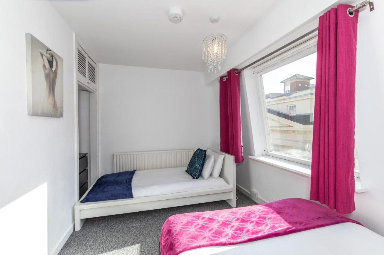 Best Location,4-Br House,Churchill Square Car Park & Sea-2 Min, Brighton Conference Centre 3 Min, Shops, Restaurants, I-360, Pier - Walking Distance Apartment Brighton