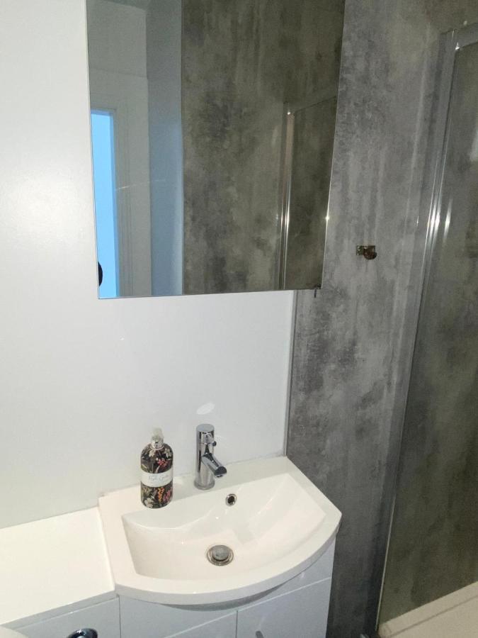 Elegant Studio In - 5 Min Walk To - 10 Min To Apartment *