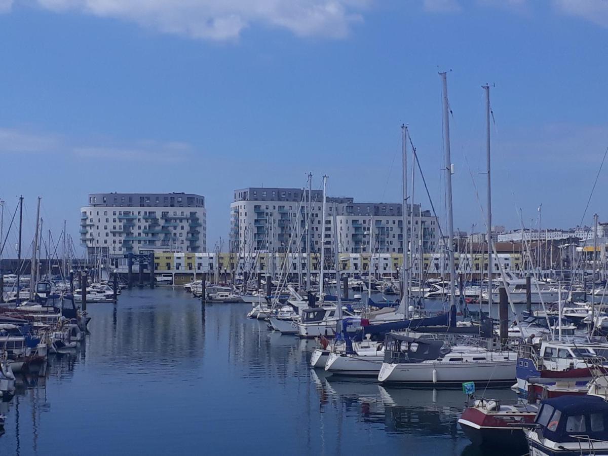 Apartment Unique, Loft-style With Fantastic Marina Views Brighton