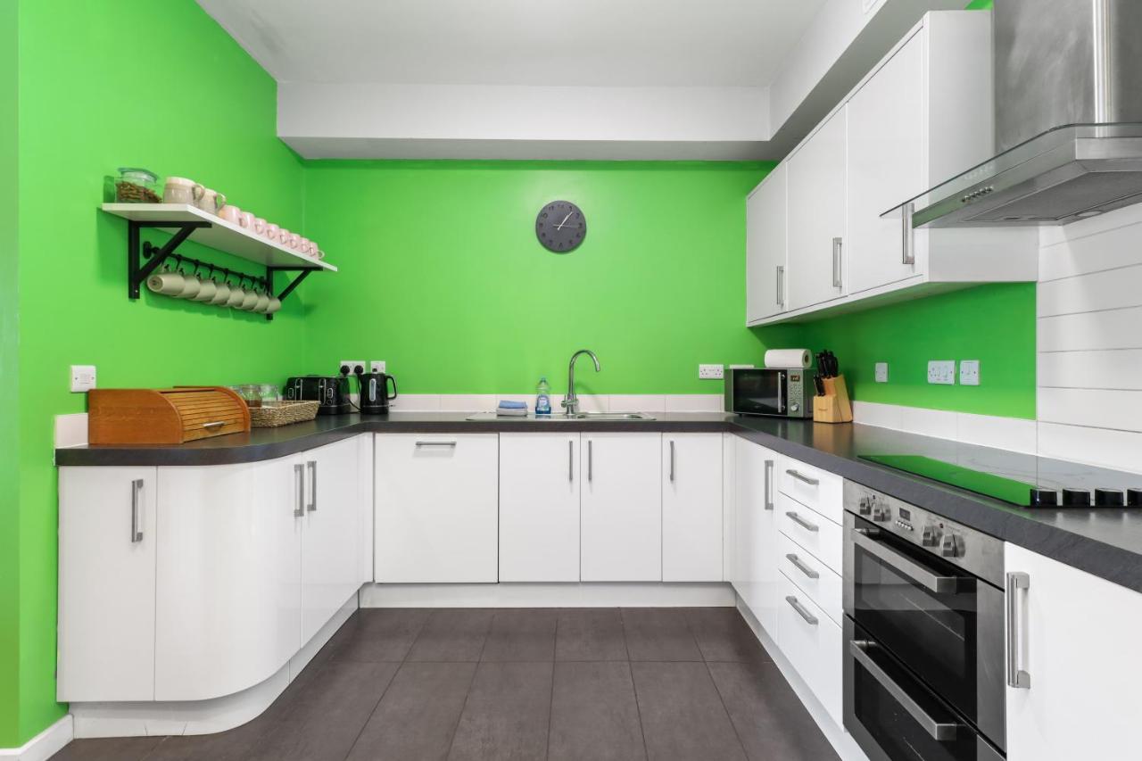 Modern House With Parking Buisness And Leisure Holiday home Brighton