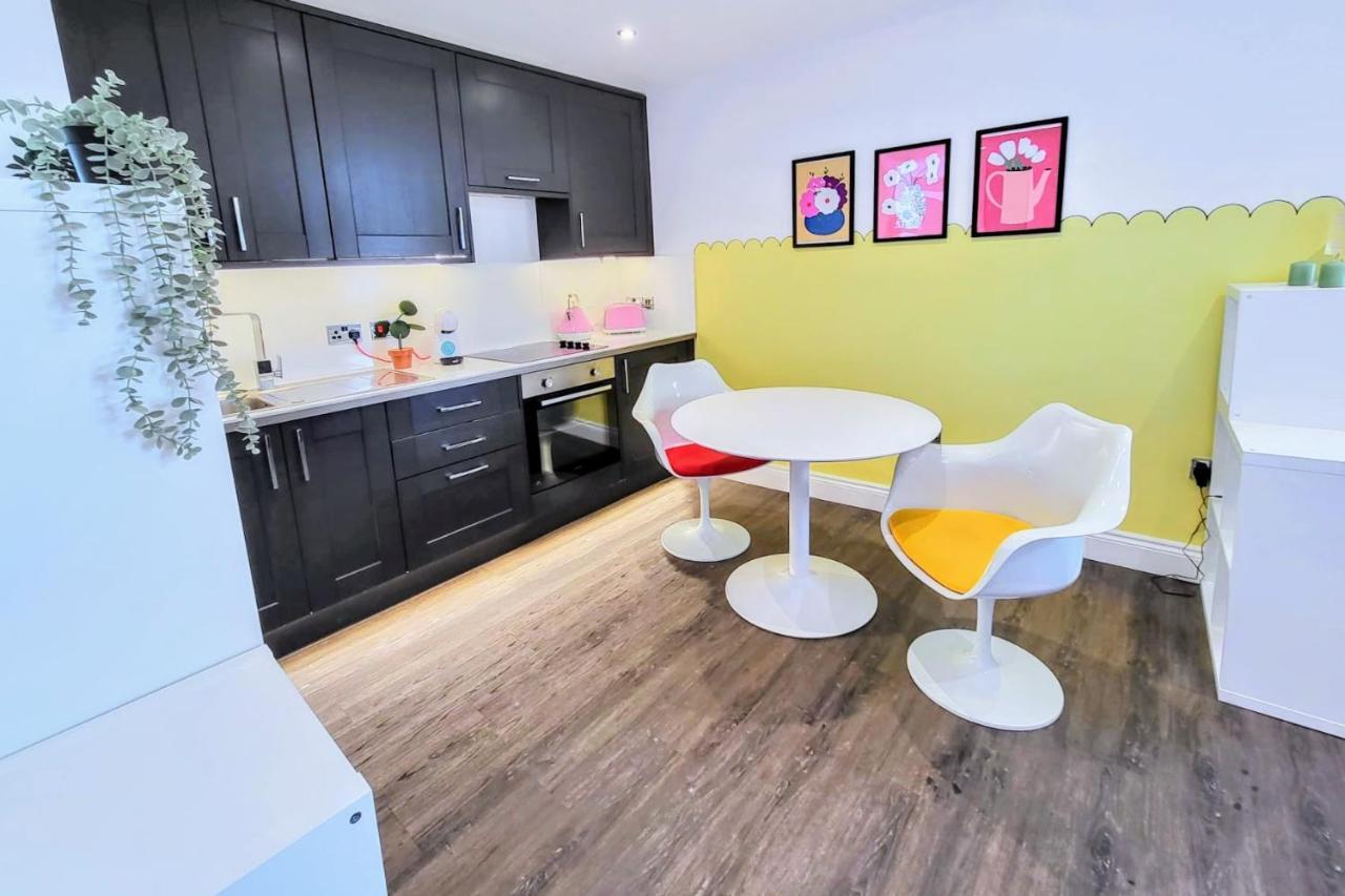 Innit Windsor Apartment *