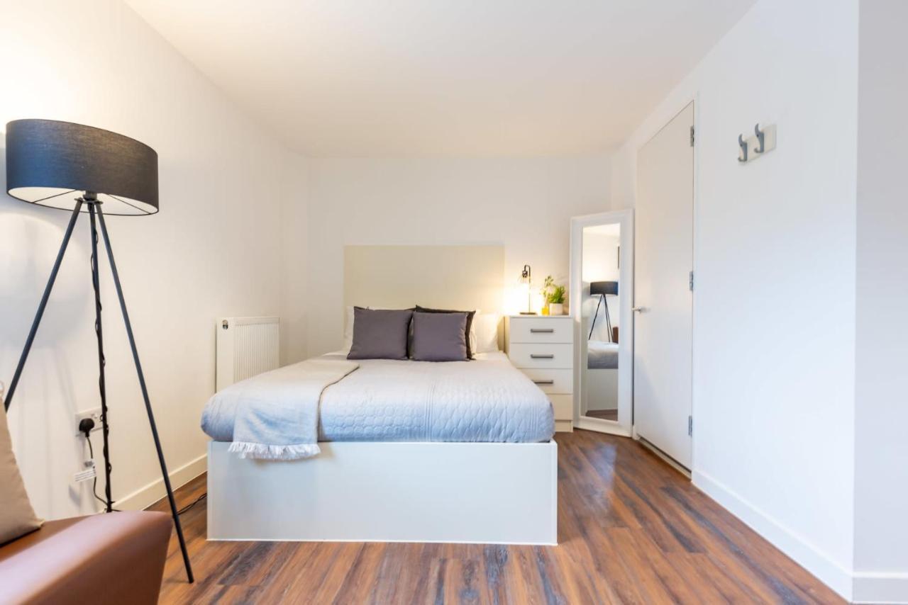 Apartment Ensuite Bedrooms With Shared Kitchen At Hollingbury House In *