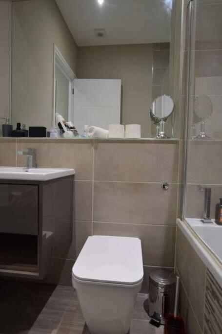 Apartment Flash Sale Centre Seafront 1 Bedroom Flat Bn1gre09 *