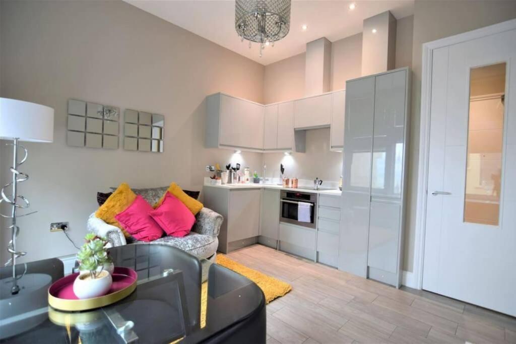 Flash Sale Centre Seafront 1 Bedroom Flat Bn1gre09 Brighton