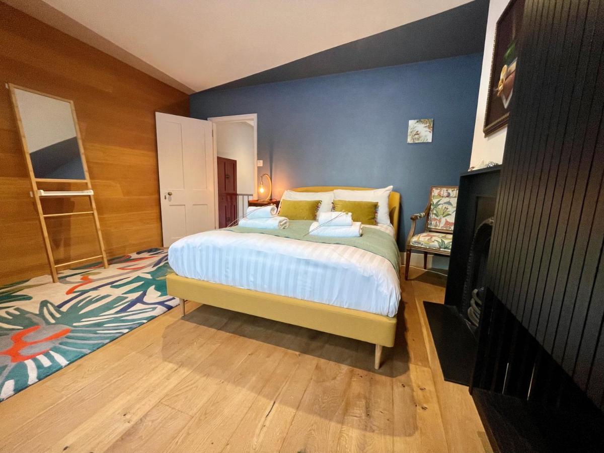 Apartment Stylish 2-bedroom Townhouse Next To Station *