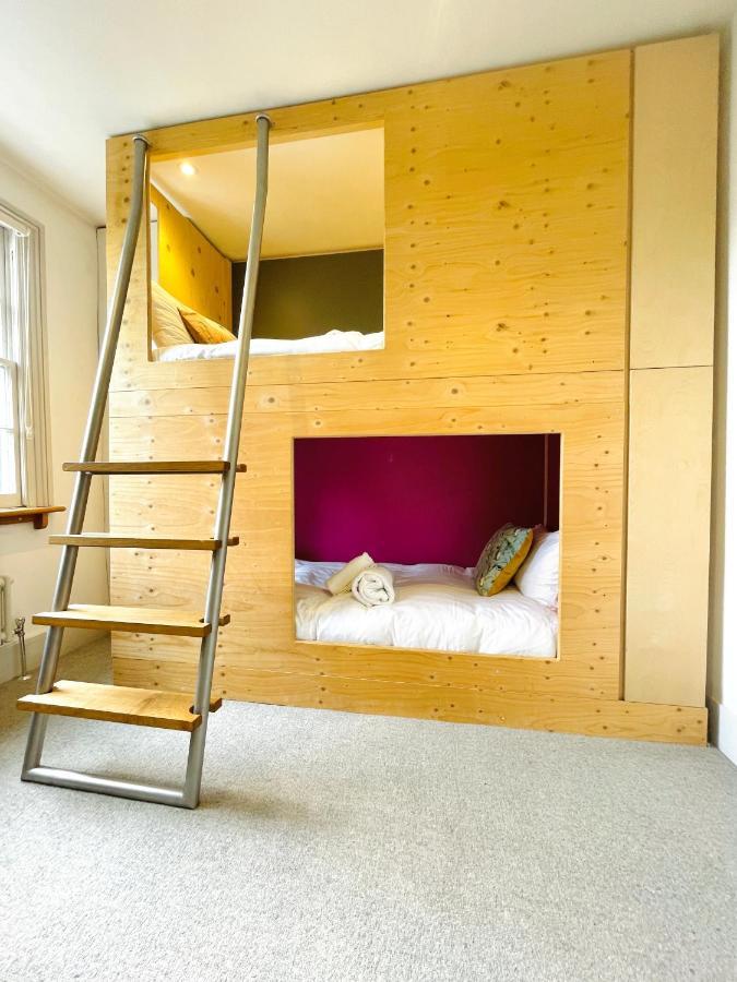 Apartment Stylish 2-bedroom Townhouse Next To Station Brighton