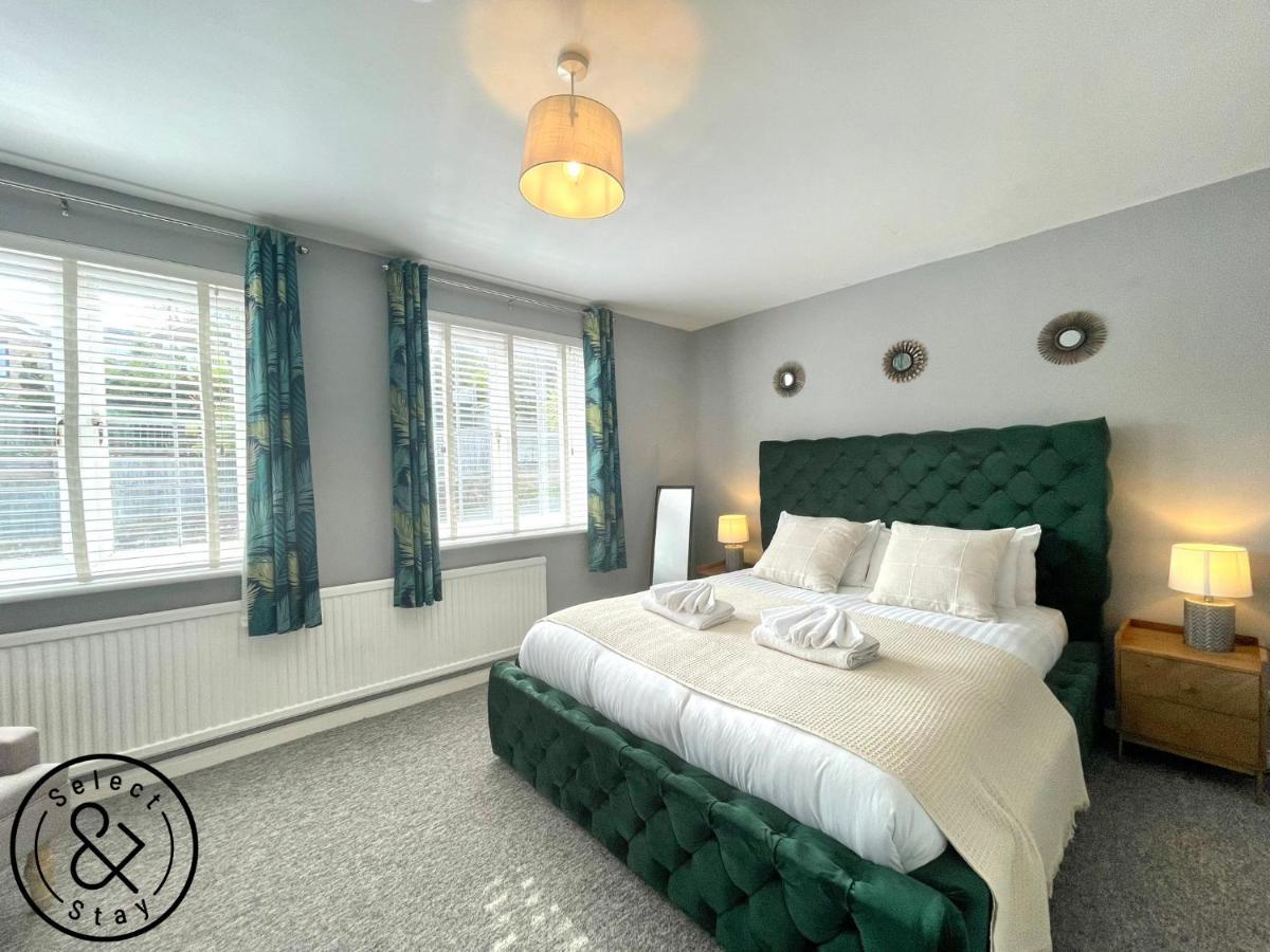 Holiday home Refurbished 4-br House Near Beach And The Downs *