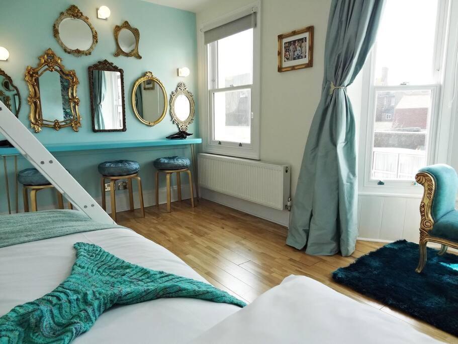 Mermaid House - Close To Beach - By Crown Gardens Brighton